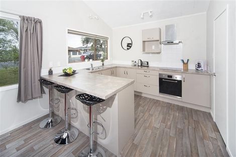 Photo of property in 86 Stanmore Bay Road, Stanmore Bay, Whangaparaoa, 0932