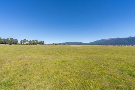 Photo of property in 175 Aparima Drive, Te Anau, 9600
