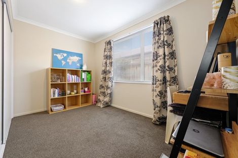 Photo of property in 19 Pounamu Place, Pegasus, 7612