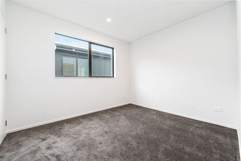 Photo of property in 25 Bronzewater Drive, Silverdale, 0932