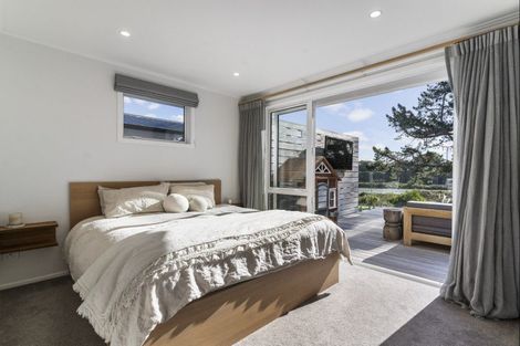 Photo of property in 58 Cobham Crescent, Kelston, Auckland, 0602