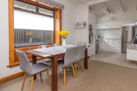 Photo of property in 12 Napier Road, Terrace End, Palmerston North, 4410