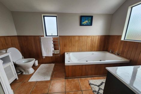 Photo of property in 411 Marine Parade, South New Brighton, Christchurch, 8062