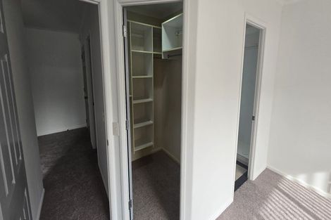 Photo of property in 48 Thornbury Crescent, East Tamaki Heights, Auckland, 2016