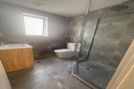 Photo of property in 47 Dale Crescent, Pakuranga, Auckland, 2010