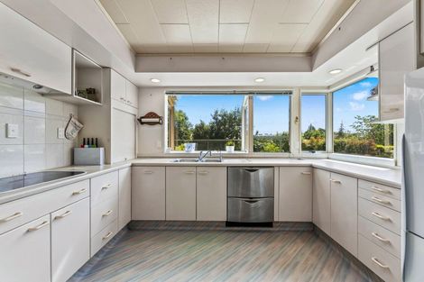 Photo of property in 24 Pamela Place, Otumoetai, Tauranga, 3110