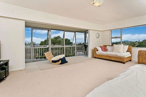 Photo of property in 2/26 Park Rise, Campbells Bay, Auckland, 0630