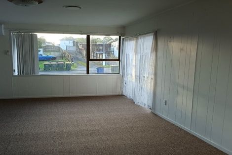 Photo of property in 10 Elvira Place, Ranui, Auckland, 0612