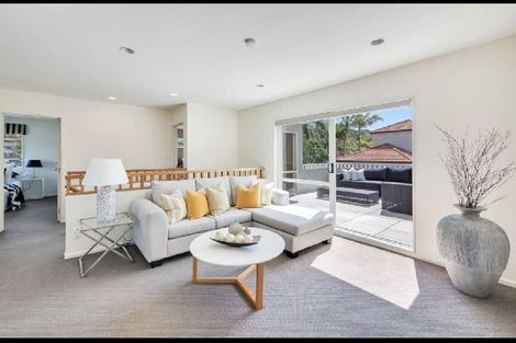 Photo of property in 2/41 Selwyn Crescent, Forrest Hill, Auckland, 0620