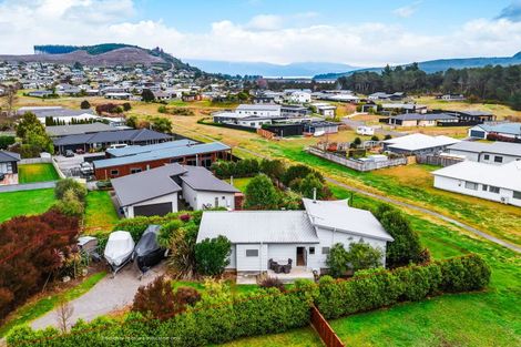 Photo of property in 4 John Norrie Place, Motuoapa, 3382