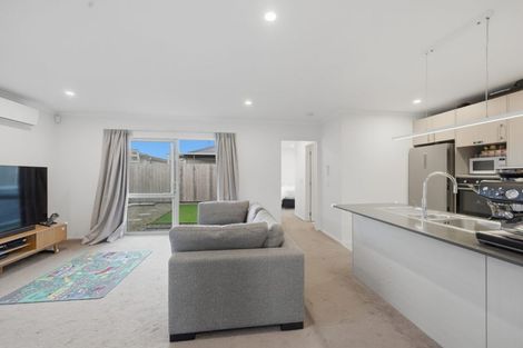 Photo of property in 16 Harore Road, Takanini, 2112