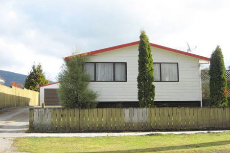 Photo of property in 10 Noni Street, Turangi, 3334