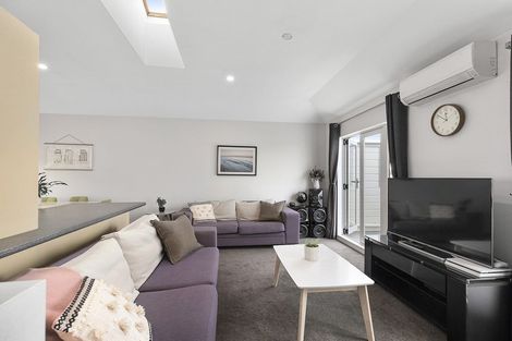 Photo of property in 7/25 Mana Street, Vogeltown, Wellington, 6021