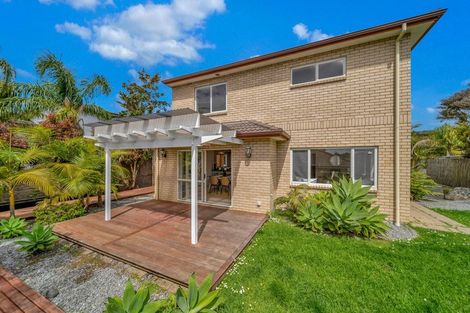 Photo of property in 23 Laurel Oak Drive, Schnapper Rock, Auckland, 0632