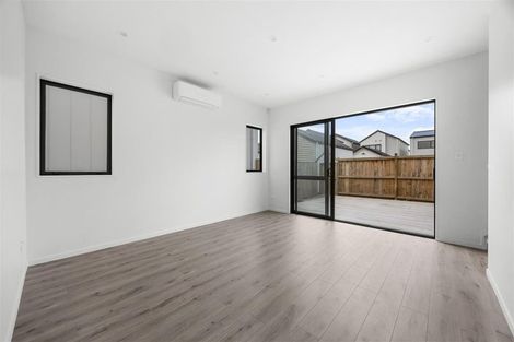 Photo of property in 143 Grove Road, Papakura, 2110