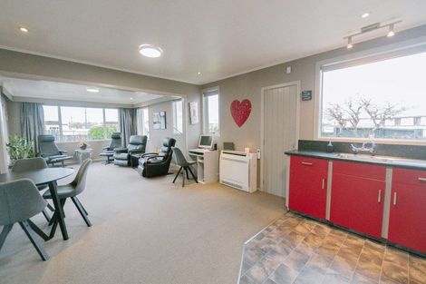 Photo of property in 45 Robertson Street, Gore, 9710