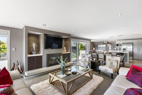 Photo of property in 96 Fisher Parade, Sunnyhills, Auckland, 2010