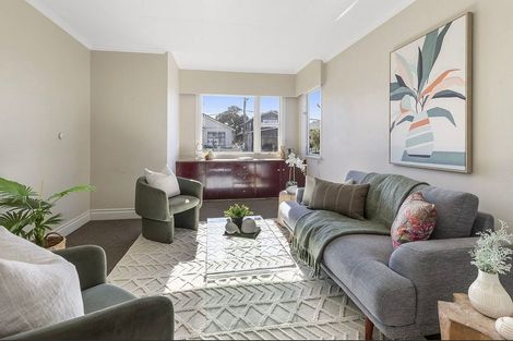 Photo of property in 216 Coutts Street, Rongotai, Wellington, 6022