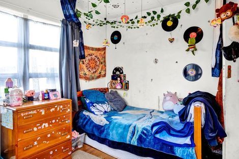 Photo of property in 18 Puriri Street, Hawera, 4610