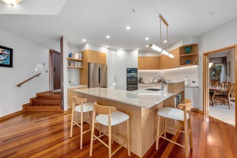 Photo of property in 2/114 Aberdeen Road, Campbells Bay, Auckland, 0620