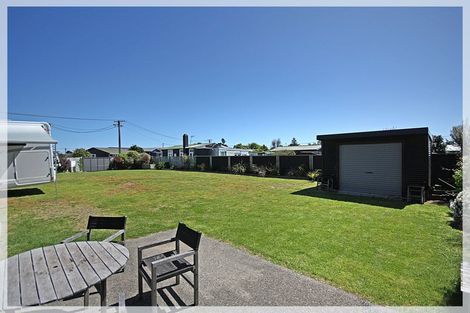 Photo of property in 29 Shortt Street, Foxton Beach, Foxton, 4815