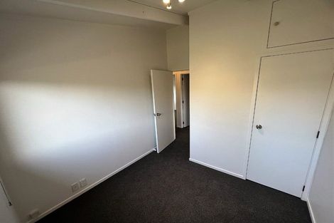 Photo of property in 1/537 Glenfield Road, Glenfield, Auckland, 0629