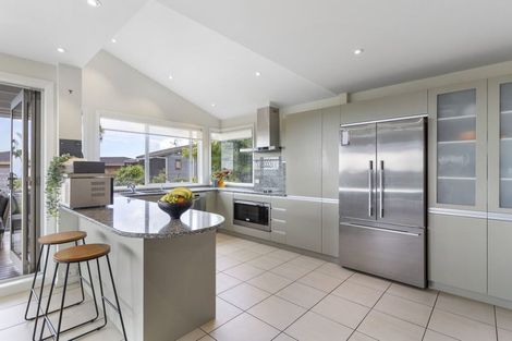 Photo of property in 1/164 Aberdeen Road, Campbells Bay, Auckland, 0620