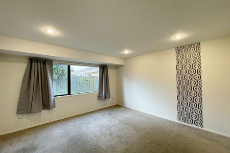 Photo of property in 21 Rebecca Rise, Weymouth, Auckland, 2103