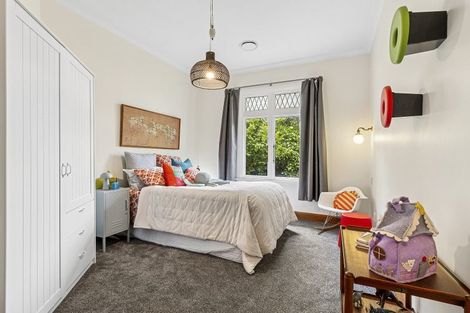 Photo of property in 39 Mills Road, Brooklyn, Wellington, 6021