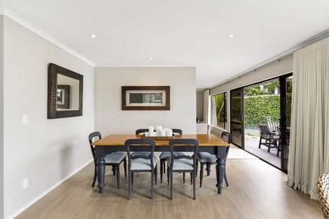 Photo of property in 161 Mellons Bay Road, Mellons Bay, Auckland, 2014