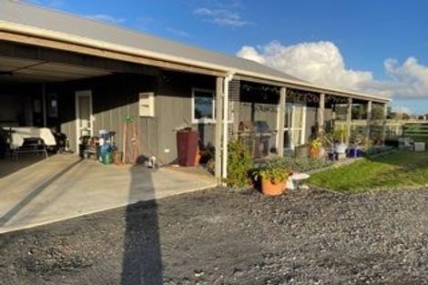 Photo of property in 35 Whatapaka Road, Karaka, Papakura, 2580