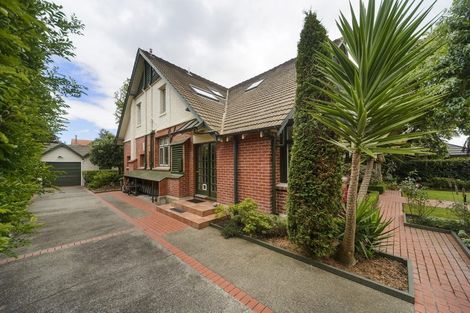 Photo of property in 7 Alan Street, Palmerston North, 4414