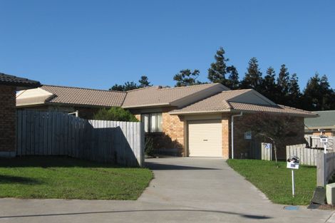 Photo of property in 16 Bohola Rise, Weymouth, Auckland, 2103