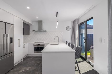 Photo of property in 5 Chrysolite Place, Belfast, Christchurch, 8051