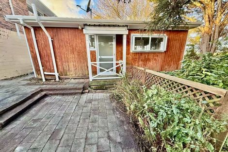 Photo of property in 2 Stanley Road, Glenfield, Auckland, 0629