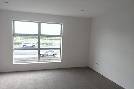 Photo of property in 203 Porchester Road, Takanini, 2112