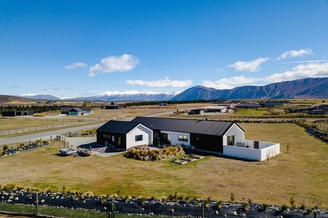 Photo of property in 14 The Drive, Twizel, 7999