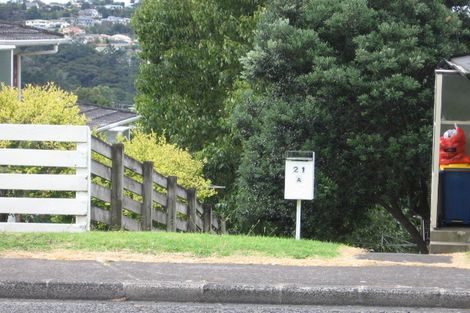 Photo of property in 2/21 Seaview Road, Glenfield, Auckland, 0629