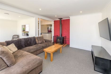 Photo of property in 3 Collingwood Street, Levin, 5510