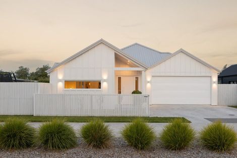 Photo of property in 22 Hugo Shaw Drive, Cambridge, 3434