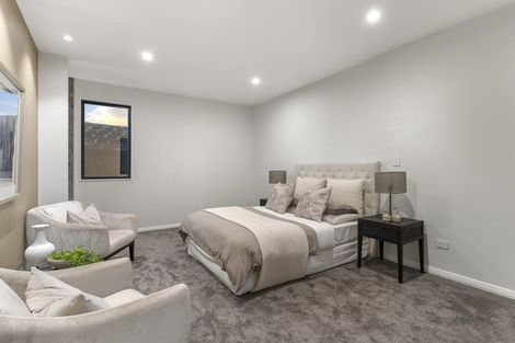 Photo of property in 8 Kumukumu Road, Long Bay, Auckland, 0630