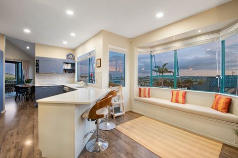 Photo of property in 12 Ascot Way, Orewa, 0931