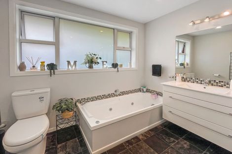 Photo of property in 21 Shearer Avenue, Papanui, Christchurch, 8052