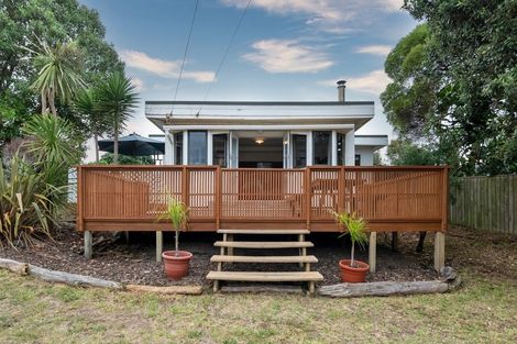 Photo of property in 36 Dixie Street, Te Horo Beach, Otaki, 5581