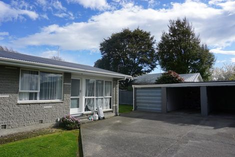 Photo of property in 108 Middlepark Road, Sockburn, Christchurch, 8042