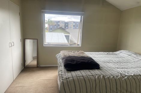 Photo of property in 36 Kirikiri Lane, East Tamaki, Auckland, 2013