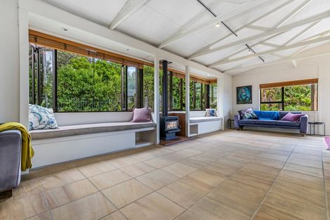 Photo of property in 170 Vipond Road, Stanmore Bay, Whangaparaoa, 0932