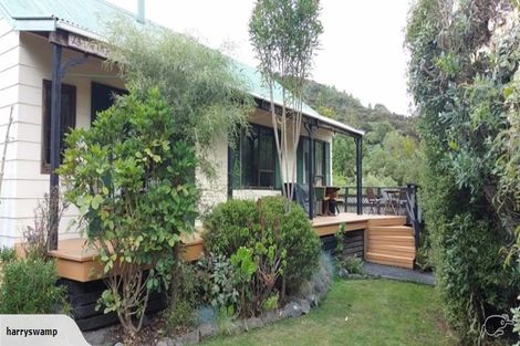 Photo of property in 28 Woodills Road, Akaroa, 7520
