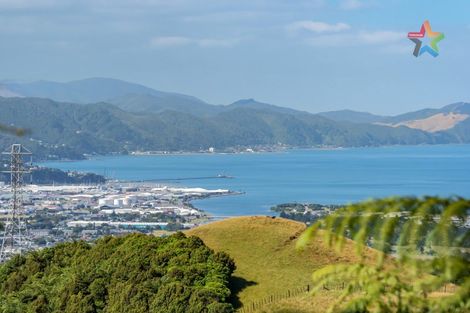 Photo of property in 107 Sweetacres Drive, Belmont, Lower Hutt, 5010