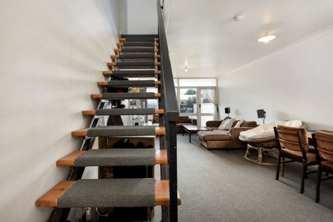 Photo of property in 1/66 Golf Road, Mount Maunganui, 3116